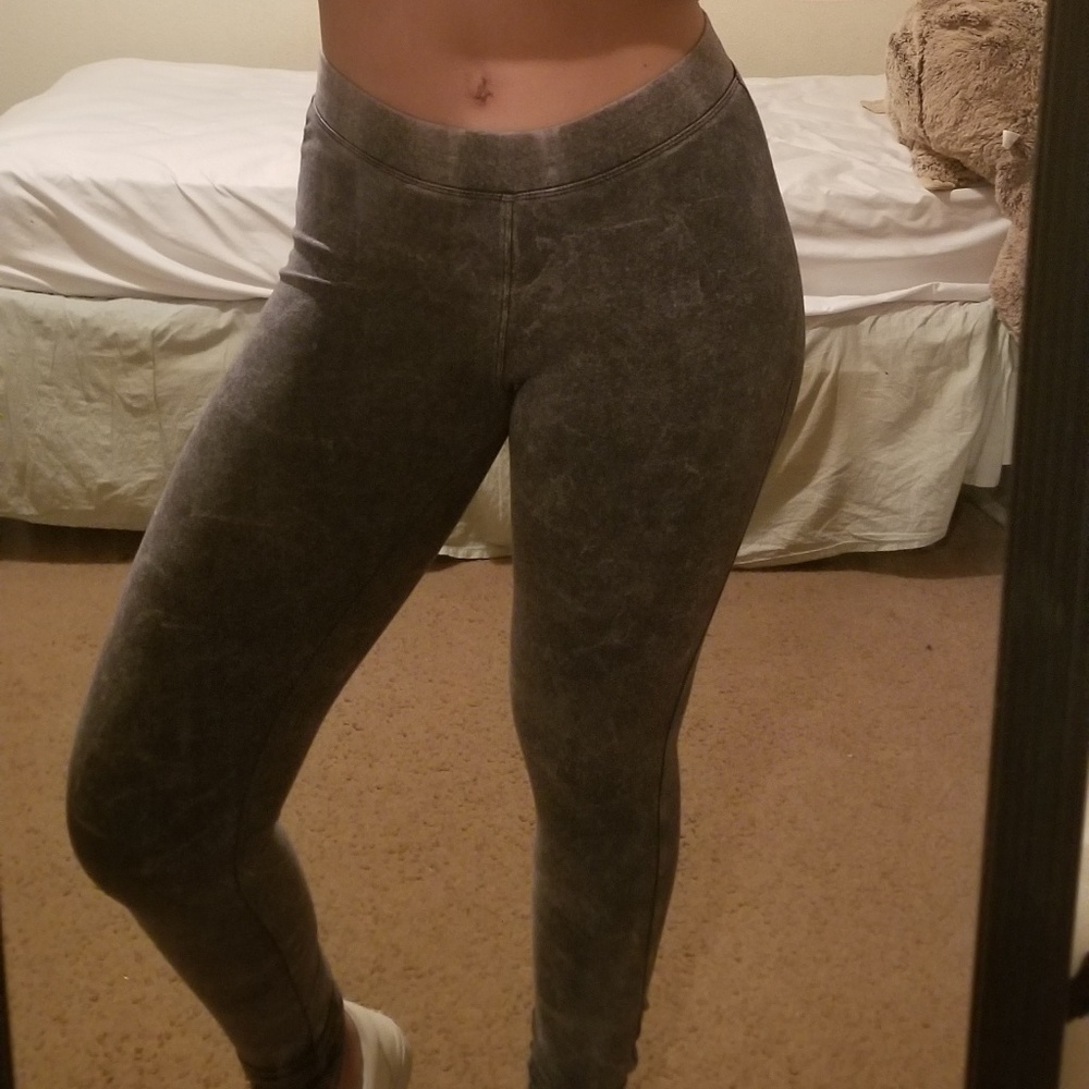 SALE Express/ leggings
